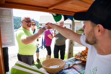 Festival SAŠA kolesari ob gostovanju dirke Po Sloveniji v Lučah